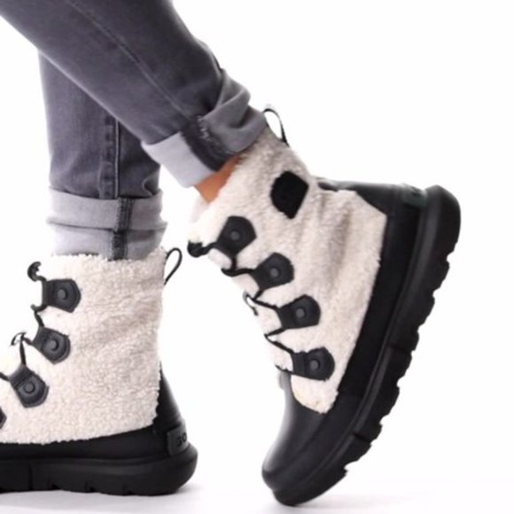 Sorel Explorer II Joan Cozy Boots Faux Fur Lace Up Booties Black Sea Salt NEW - Picture 1 of 8